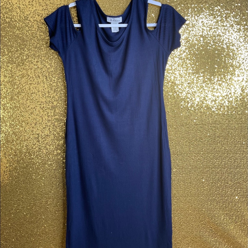 Adara open shoulder blue dress size-large